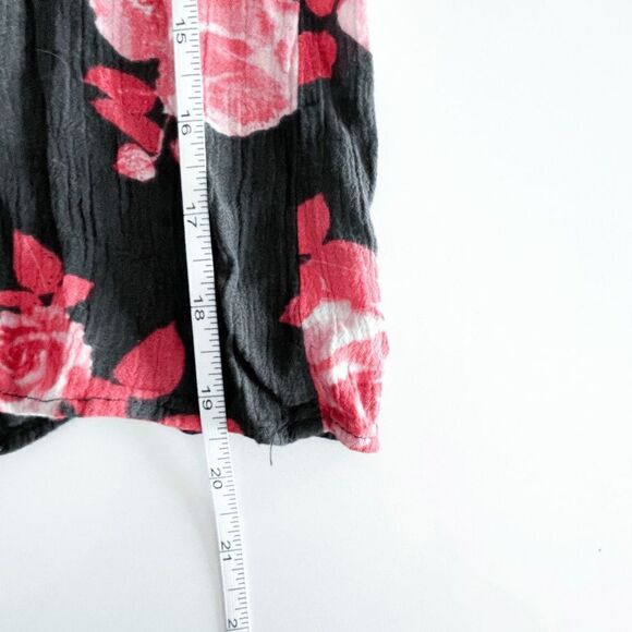 Honey Belle Womens Top Semi Cropped Quarter Sleeve Floral Black Red Medium - Picture 4 of 8